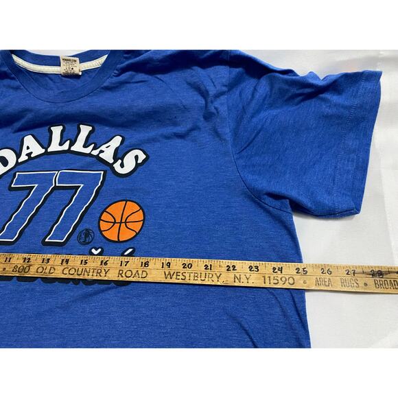Homage Luka Doncic #77 NBA Dallas Mavericks T-Shirt Blue Men's Size 2XL - Picture 3 of 9